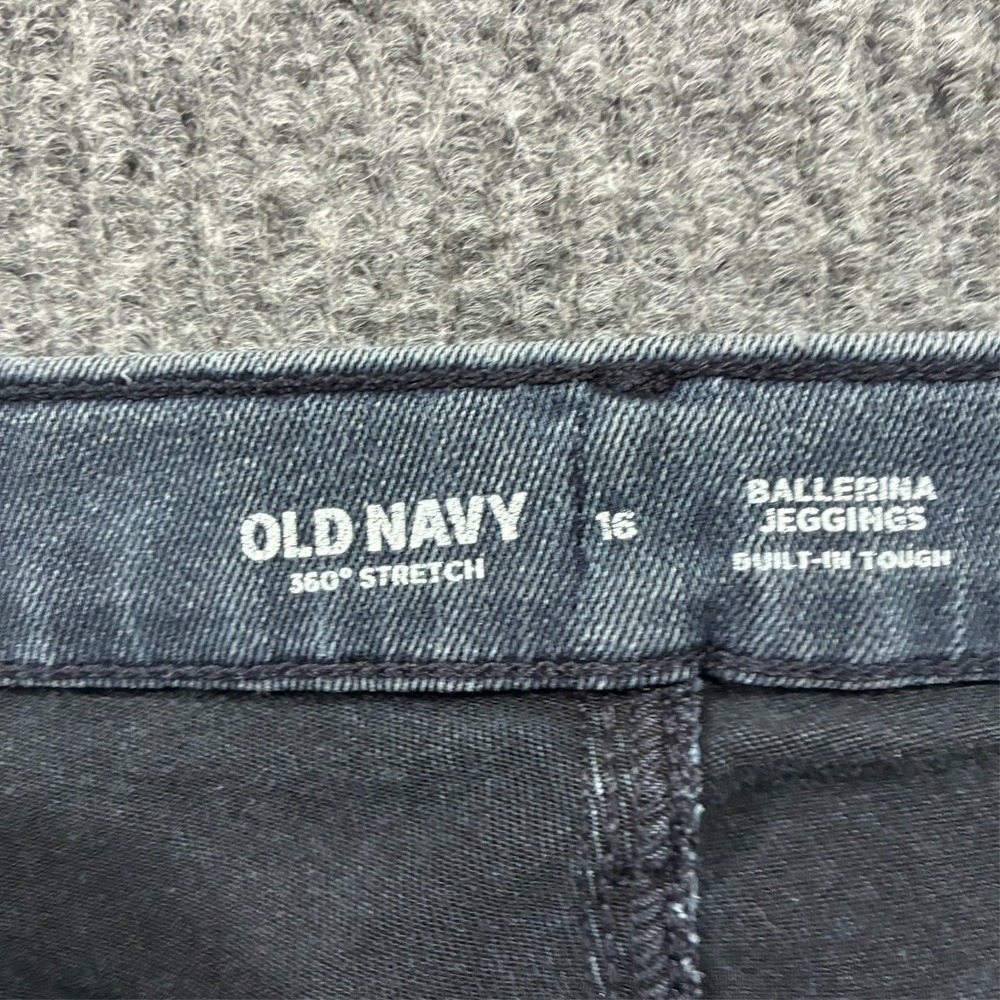 Old‎ Navy 360 Stretch Ballerina Jeggings Girls Size 16 Distressed Built In Tough - Picture 3 of 9